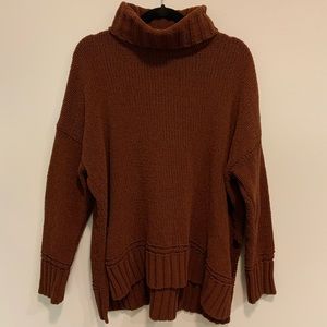 Women’s Aerie rust colored sweater